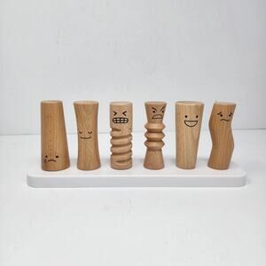 Kids Toy - Lovevery Emotions Peg Set